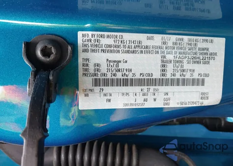 2017 Ford Focus Titanium из США, поврежденный, VIN 1FADP3J26HL221570